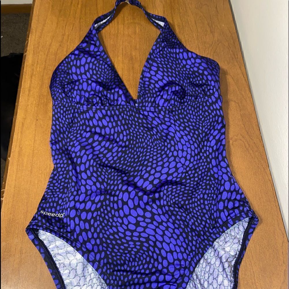Speedo one piece bathing suit